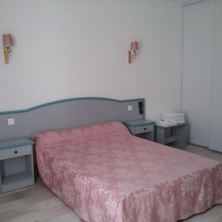 Manoir De Gravezon Bed and Breakfast Lunas  Εξωτερικό φωτογραφία