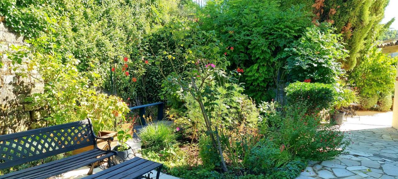 Manoir De Gravezon Bed and Breakfast Lunas  Εξωτερικό φωτογραφία